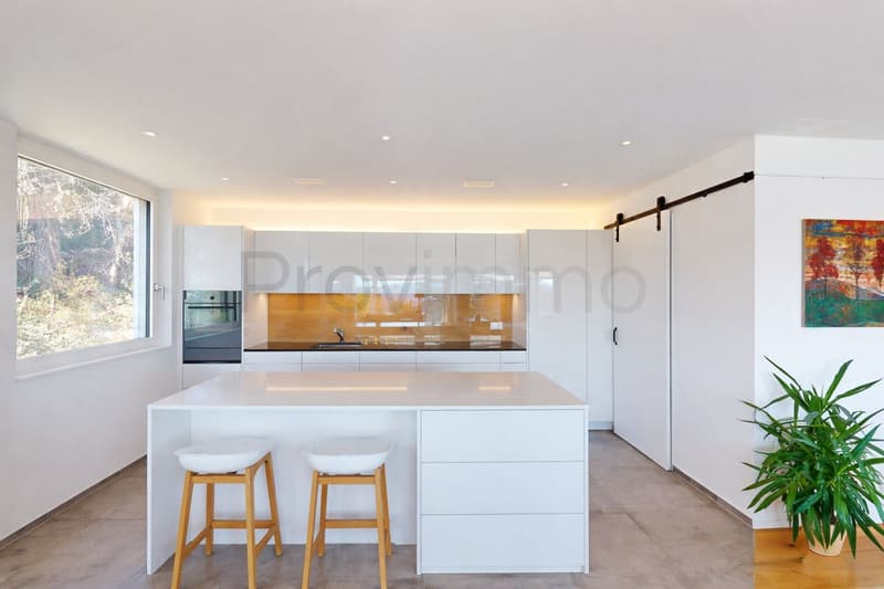 Luxury, location, and lifestyle perfectly combined (15)