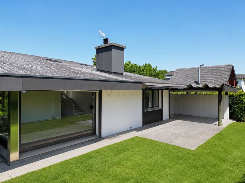 Valuable location, versatile possibilities (7)