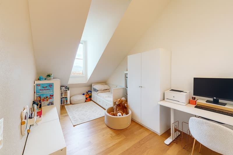 Grosszügige 4.5-Zimmer-Dachwohnung mit 18 m² Terrasse (16)