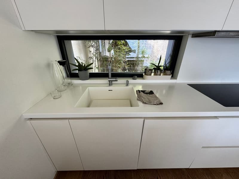 Schönes 3,5-Zimmer-Apartment mit Seeblick, Garten und Pool (14)