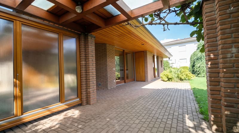 Origlio - Villa mit grossem Grundstück und Privatsphäre (6)