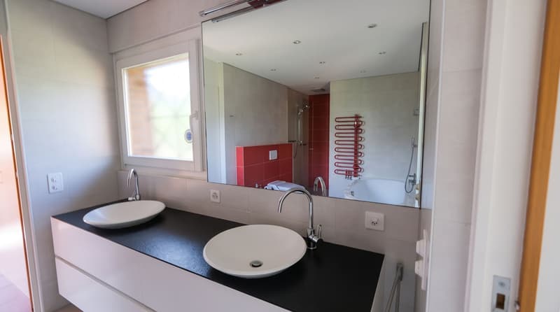 Origlio - Villa mit grossem Grundstück und Privatsphäre (23)