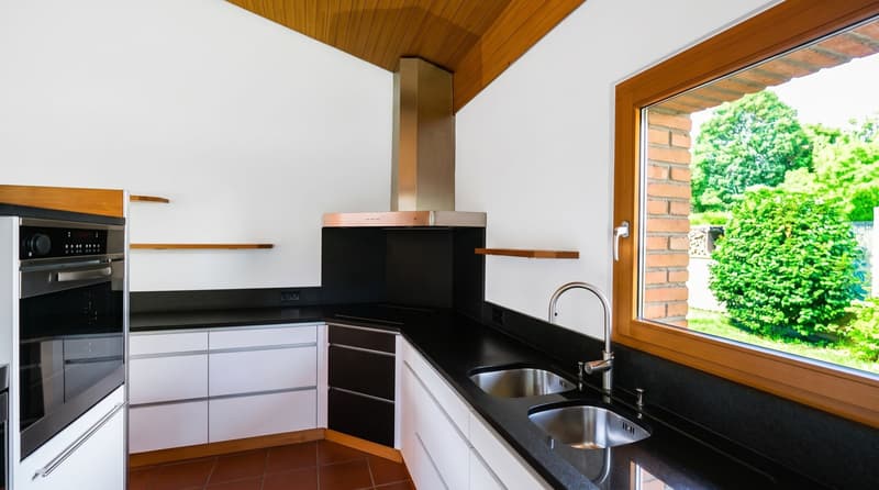 Origlio - Villa mit grossem Grundstück und Privatsphäre (14)
