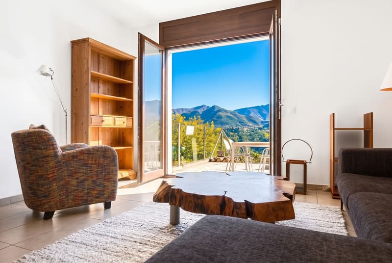 Vernate – 3,5-Zimmer-Wohnung mit privatem Garten und Seeblick (6)