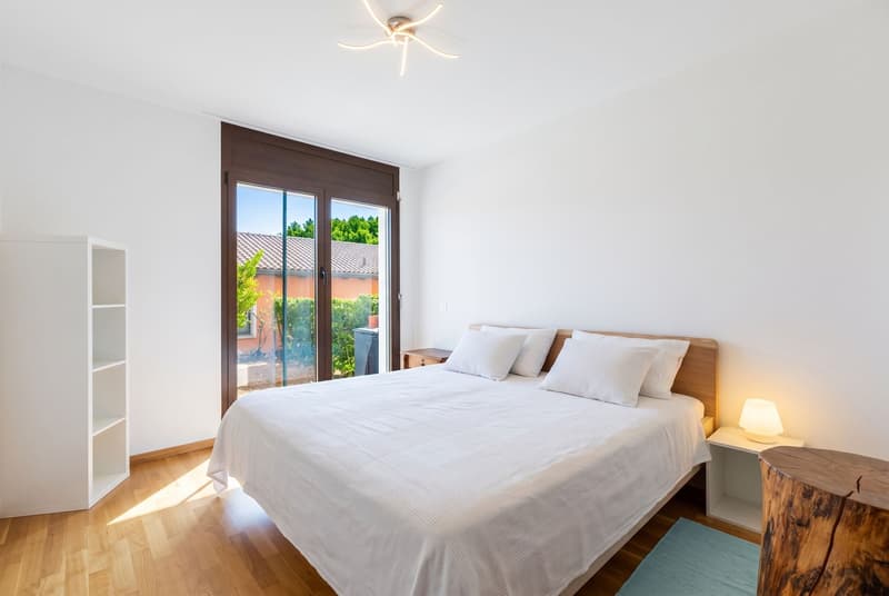 Vernate – 3,5-Zimmer-Wohnung mit privatem Garten und Seeblick (5)