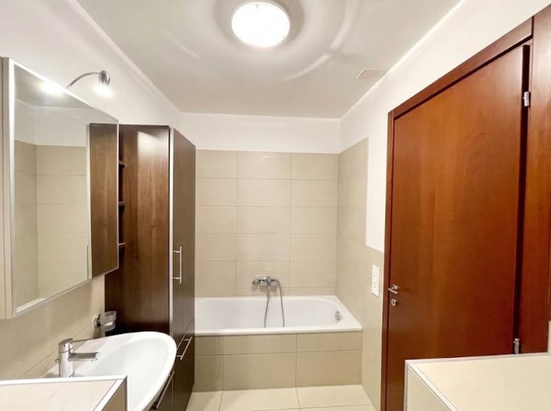 Vernate – 3,5-Zimmer-Wohnung mit privatem Garten und Seeblick (12)
