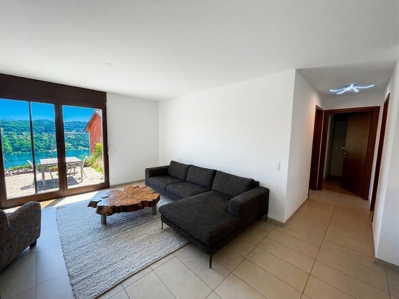 Vernate – 3,5-Zimmer-Wohnung mit privatem Garten und Seeblick (11)