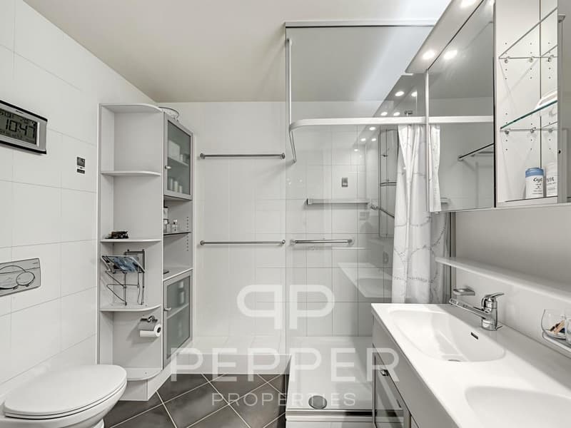 Duplex en attique avec vue spectaculaire et intimité hors norme (9)