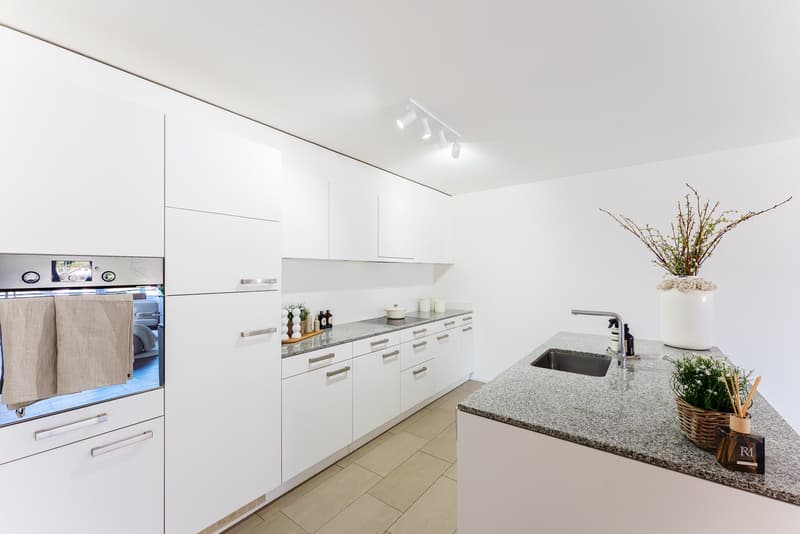 Ruhig und schön gelegene 4.5-Zimmer-Wohnung mit Weitsicht (5)