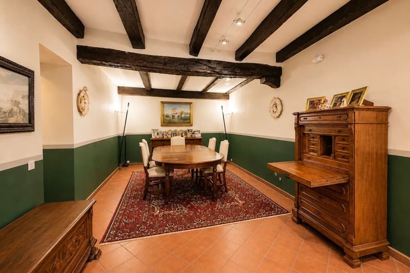 Elegante dimora storica con corte privata a Gentilino (6)