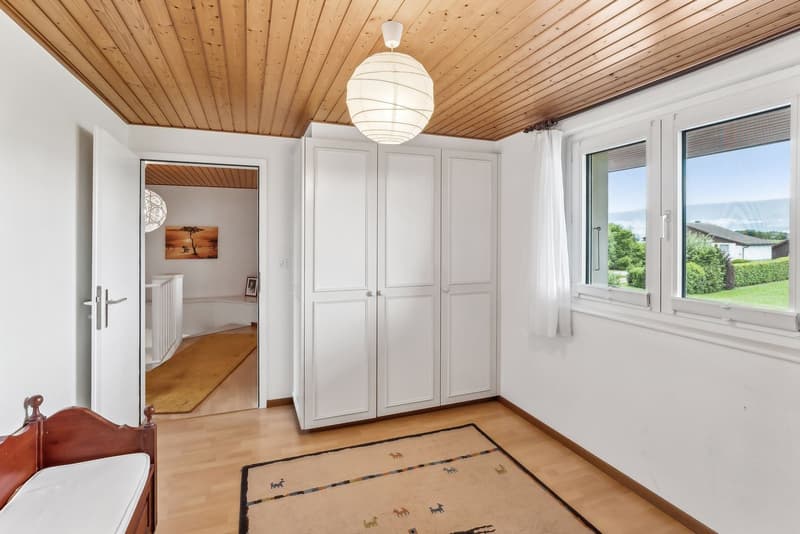 Geräumiges 5-Zimmer-Duplex mit eigenem Garten (8)