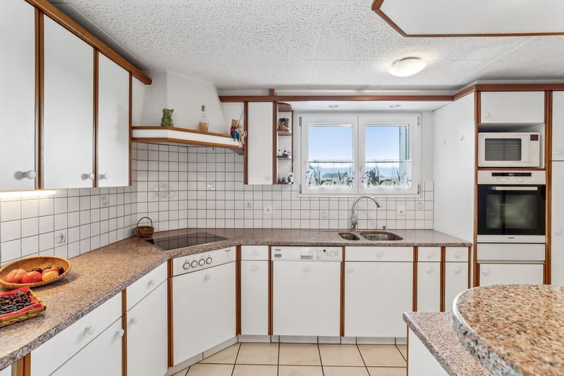 Geräumiges 5-Zimmer-Duplex mit eigenem Garten (6)