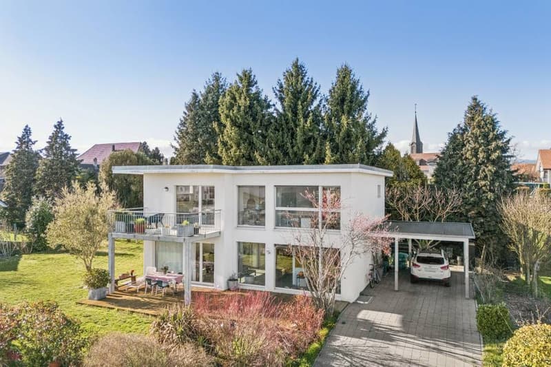 Elegant and bright architect's house in Gletterens (1)