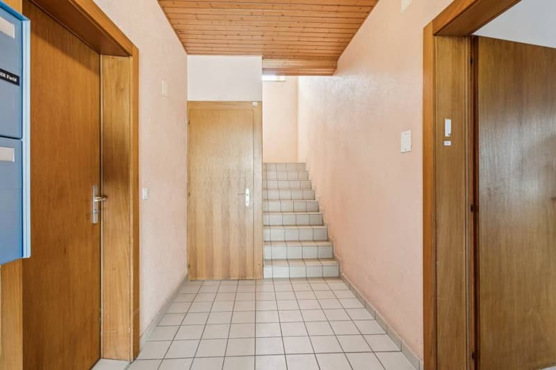 Rental Income Building Ideally Located in Oron (2)