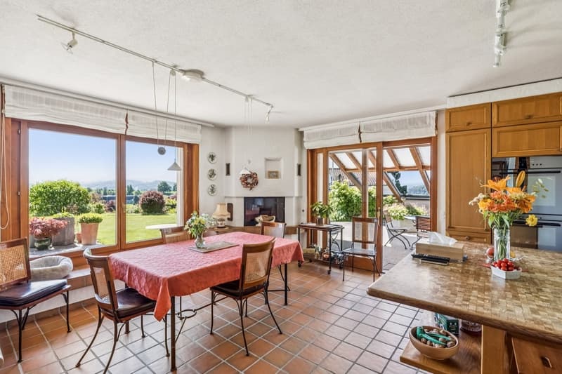 Elegant prestige villa in a sought-after neighborhood in Villars-sur-Glâne (5)