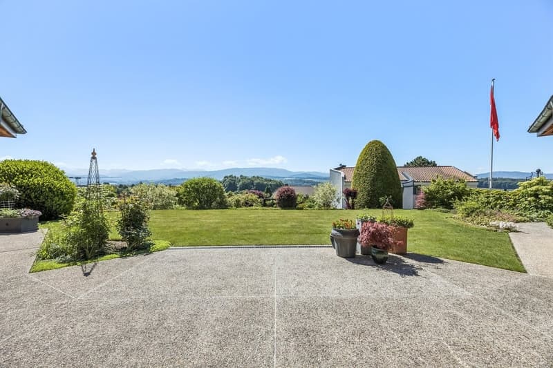 Élégante villa de prestige dans un quartier prisé à Villars-sur-Glâne (1)