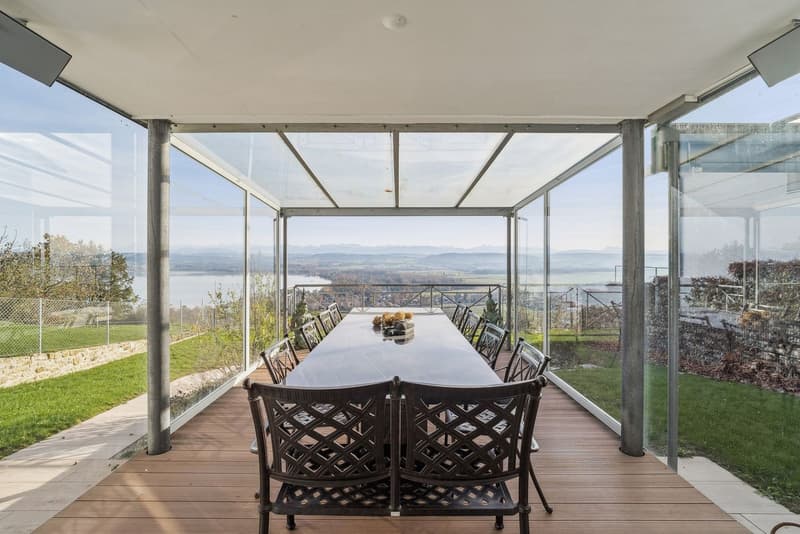 Exceptional property with lake view in Bellerive (3)