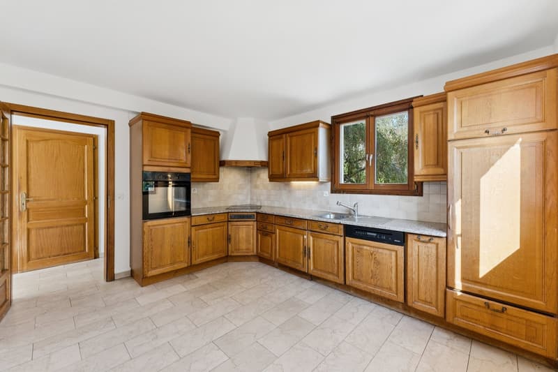 Townhouse de 5.5 pièces avec jardin et studio indépendant (3)