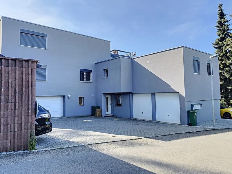 Immeuble de rendement à Marly - 3 logements avec piscine (9)