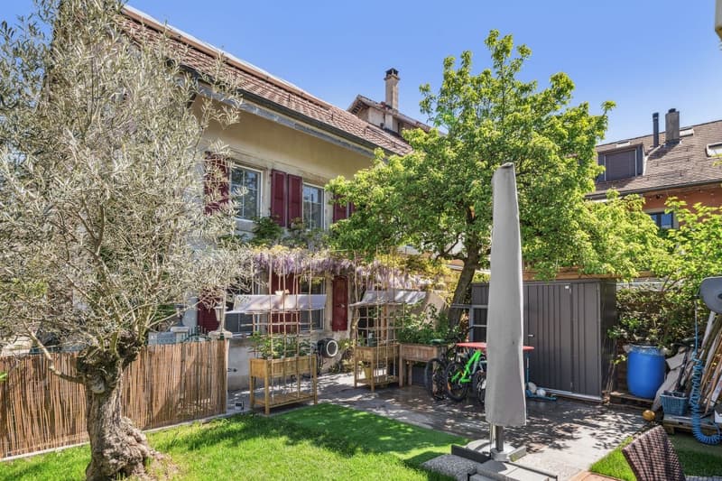 Maison familiale avec vaste extérieur et terrasse, proche d'Yverdon (1)