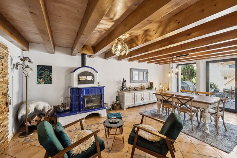 Renovated character house with independent studio and beautiful volumes (1)