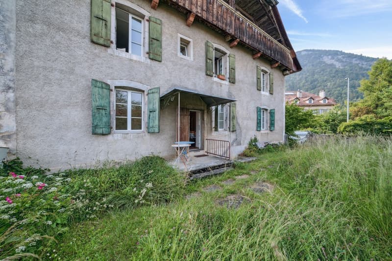Ensemble von Immobilien zur Renovierung im Herzen von Baulmes, 2'934 m² (4)