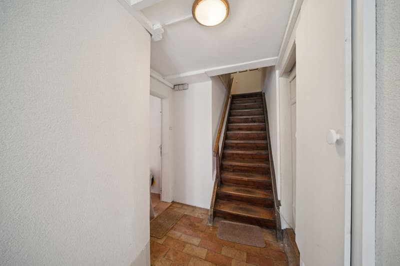 Ensemble immobilier à rénover au coeur de Baulmes, 2'934 m (11)