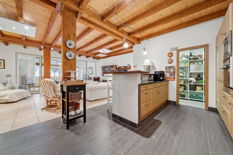 Geräumige 4.5-Zimmer-Wohnung mit Loggia in Champagne (4)