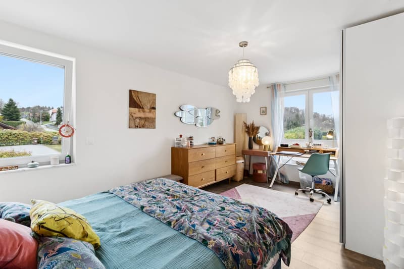 RARE 4.5 ROOM APARTMENT WITH 30M² TERRACE IN THE HEIGHTS OF LAUSANNE (10)