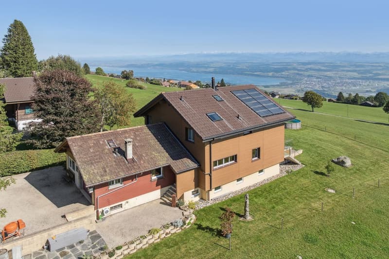 Chalet in Holzkonstruktion mit atemberaubendem Panoramablick (2)