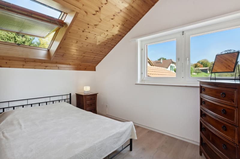 Family villa of 7.5 rooms with independent studio of 1.5 rooms, view (8)
