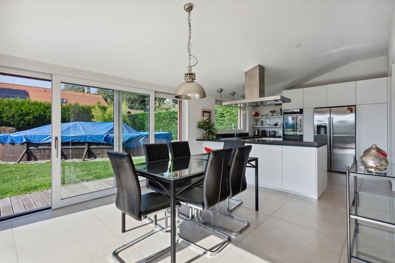 Family villa of 7.5 rooms with independent studio of 1.5 rooms, view (13)