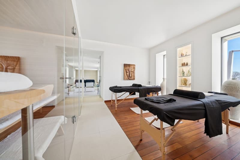Absolute luxury and discretion: renovated farm with indoor spa (2)