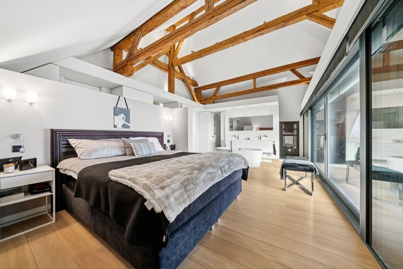 Absolute luxury and discretion: renovated farm with indoor spa (11)