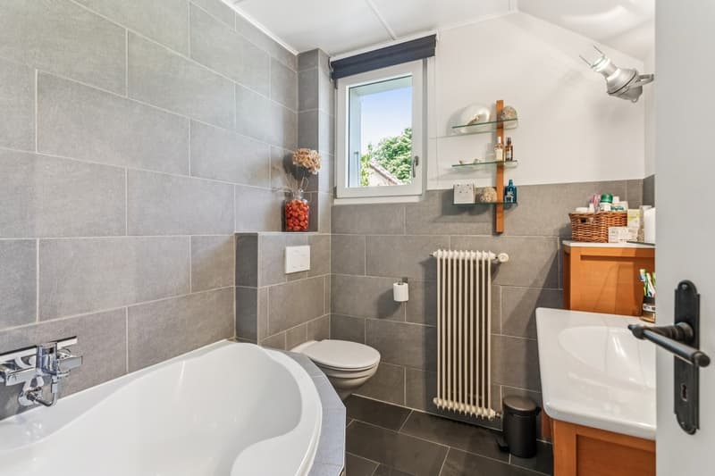 Villa individuelle sur terrain de 2'915 m², gains solaires importants (6)