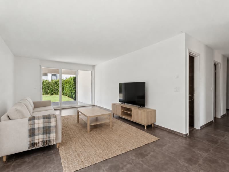 Wohnung 4,5 Zimmer, Terrasse, eigenem Garten und Bahnhof in wenigen Metern (3)