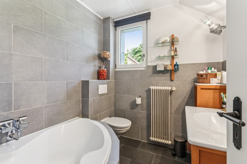 Villa individuelle sur terrain de 2'915 m², gains solaires importants (5)