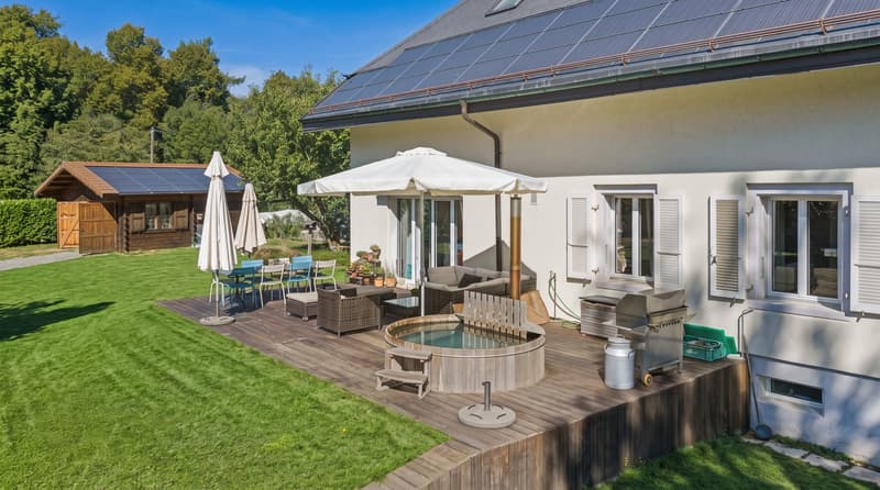 Villa individuelle sur terrain de 2'915 m², gains solaires importants (1)