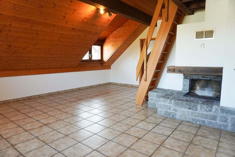 3.5-room attic apartment with garden & seating area (3)