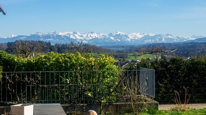 5½ Zimmer Einfamilienhaus mit Garten und Weitsicht (11)