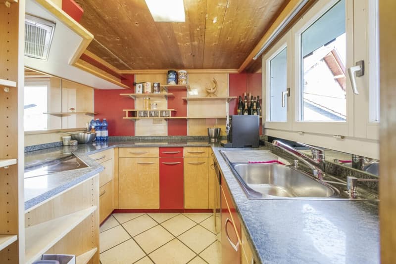 Spacieuse maison unifamiliale de 8,5 pièces avec beaucoup d'espace pour toute la famille à Haag (6)