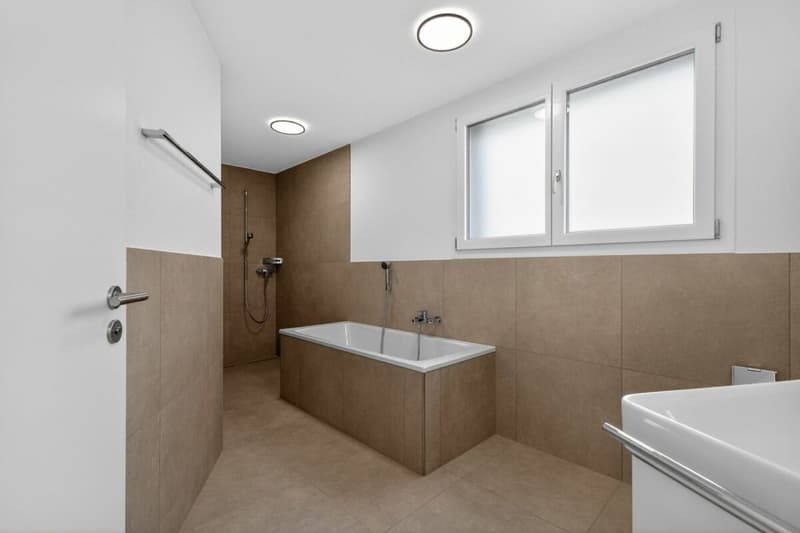 Modern 5.5-room single-family house with flexible 2.5-room annex (18)