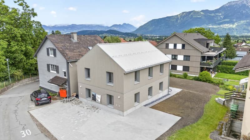 Ready-to-move-in single-family house in Gams - 4.5 rooms of living pleasure for the whole family (3)