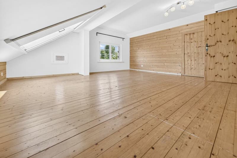 Old building charm meets modern comfort (21)