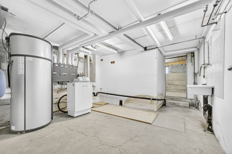 Old building charm meets modern comfort (23)