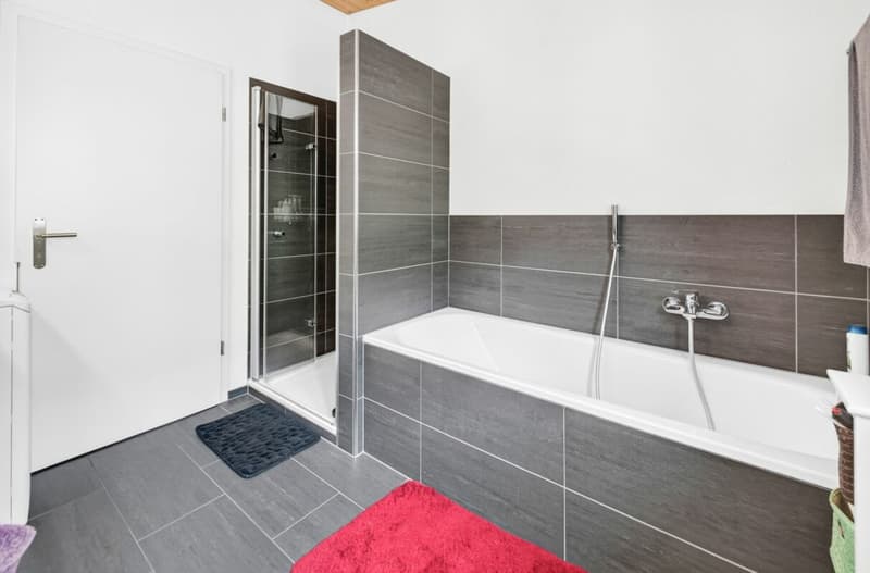 Habiter au-dessus du lac de Walensee - Appartement mansardé de 3½ pièces ensoleillé avec vue panoramique (9)