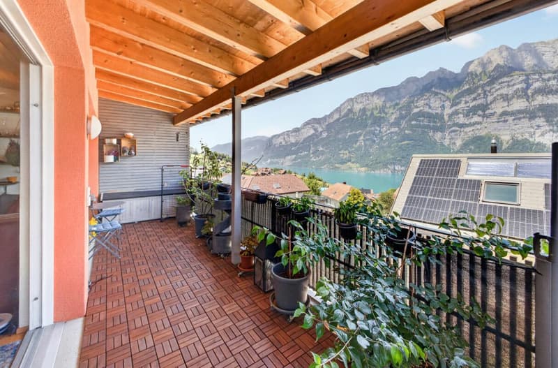 Habiter au-dessus du lac de Walensee - Appartement mansardé de 3½ pièces ensoleillé avec vue panoramique (2)