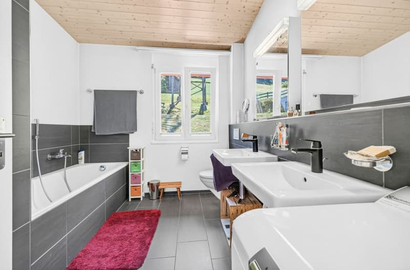 Habiter au-dessus du lac de Walensee - Appartement mansardé de 3½ pièces ensoleillé avec vue panoramique (10)