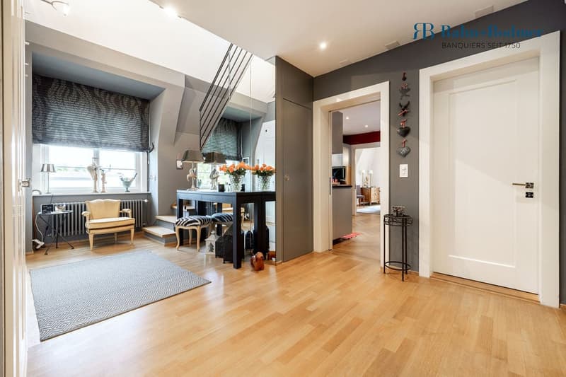 Spacious maisonette apartment with roof terrace in exclusive Zürichberg location (4)