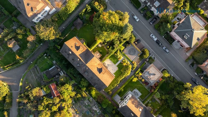 Exklusives Einfamilienhaus am Zürichberg mit fantastischem Weitblick (18)